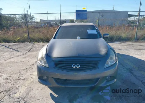 2015 Infiniti Q40 z USA, uszkodzony, nr VIN JN1CV6AP1FM580876